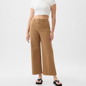 G A P • High rise wide leg crop